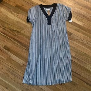 iRelex S/M nightgown, black and white stripe
